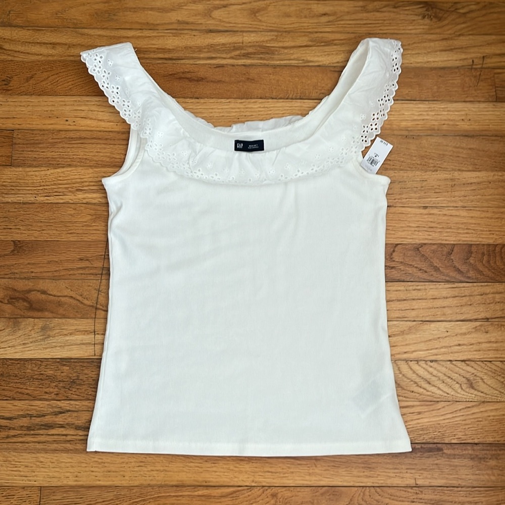 GAP Eyelet Ruffle Neck Ribbed Tank Top - Picture 7 of 13